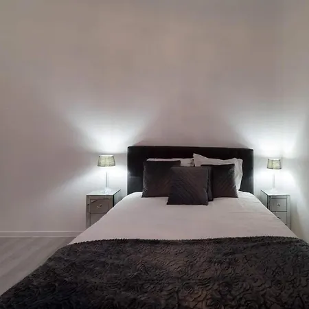 Guest house Executive Double With En-suite In Centre R4